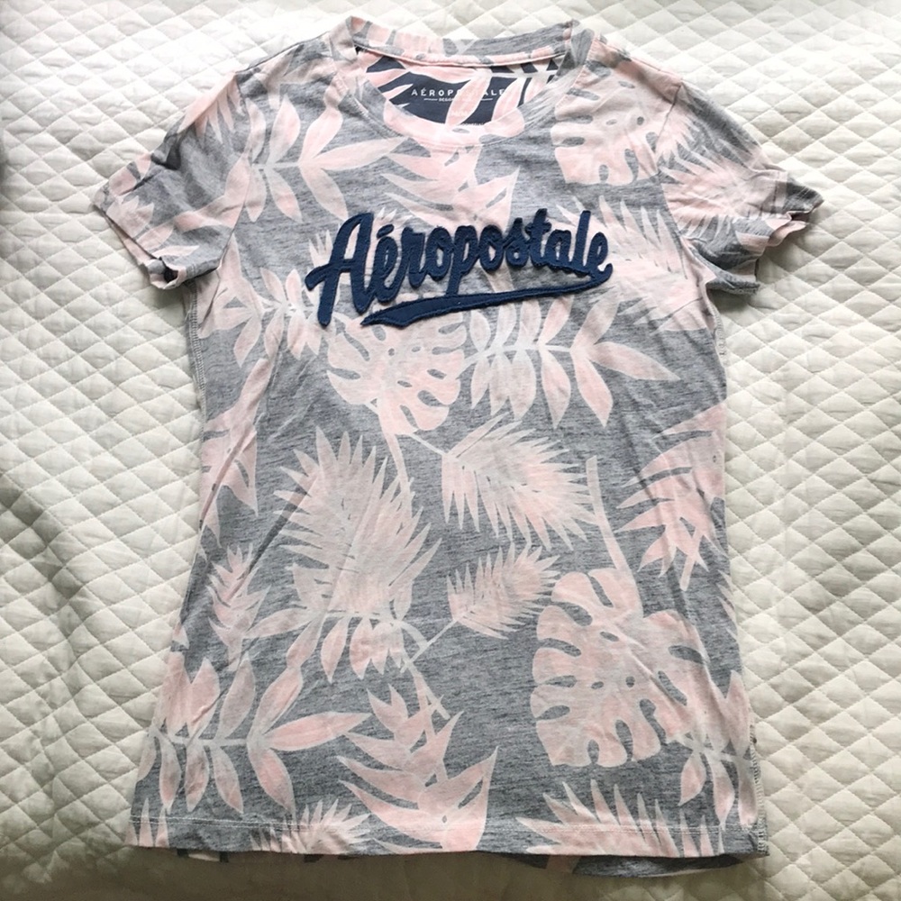 aéropostale t-shirt